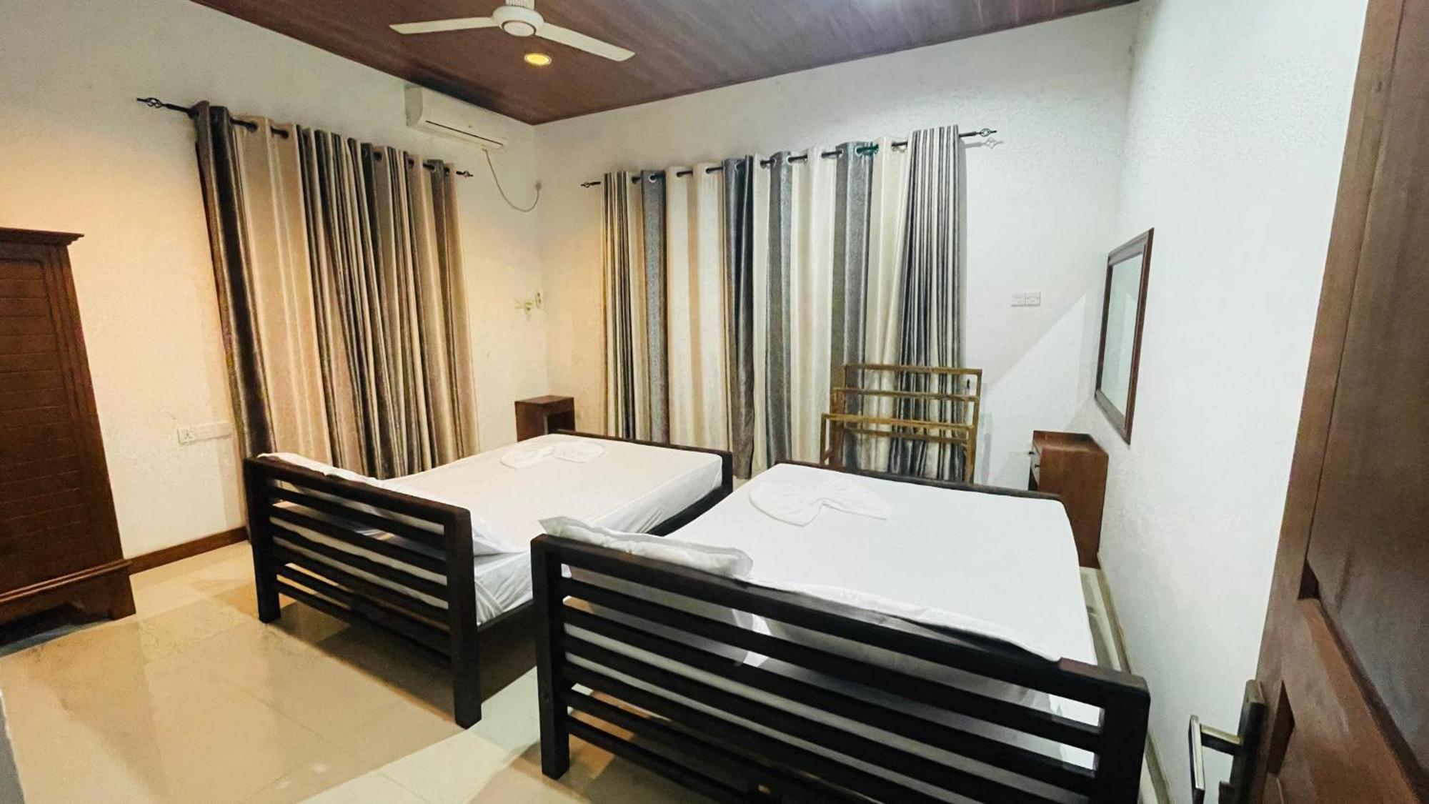 Anuradhapura Hotels Room photo