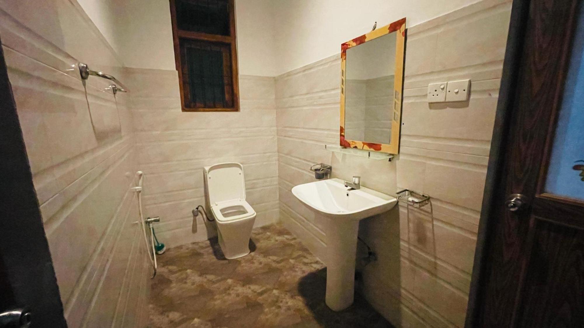 Anuradhapura Hotels Room photo